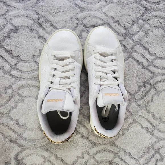 Women's Adidas White Advantage Sneakers - Picture 4 of 11